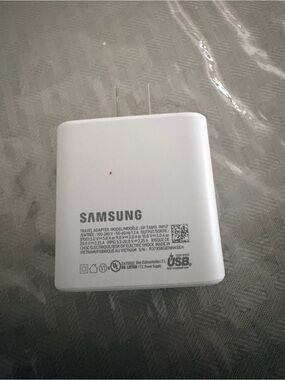 Samsung White USB Wall Charger Adapter